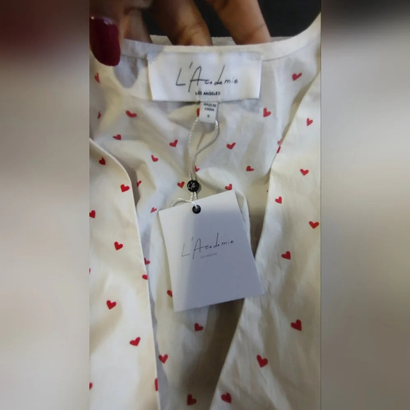 L'ACADEMIE los Angeles Revolve Dahlia V neck Heart Top Size S - Picture 7 of 12